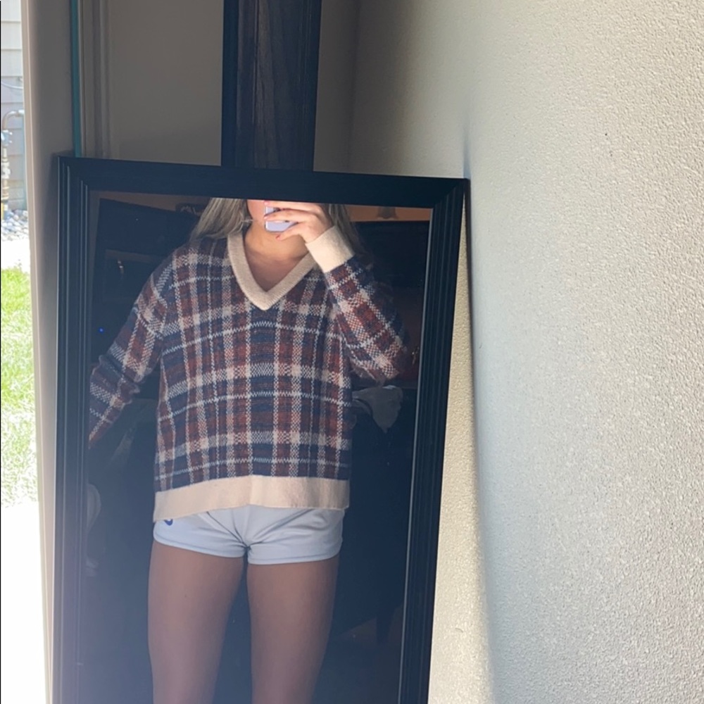 OVERSIZED SWEATER